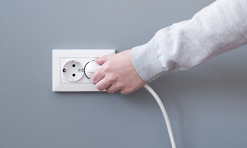 Ổ cắm điện Đan Mạch có giống Mỹ không